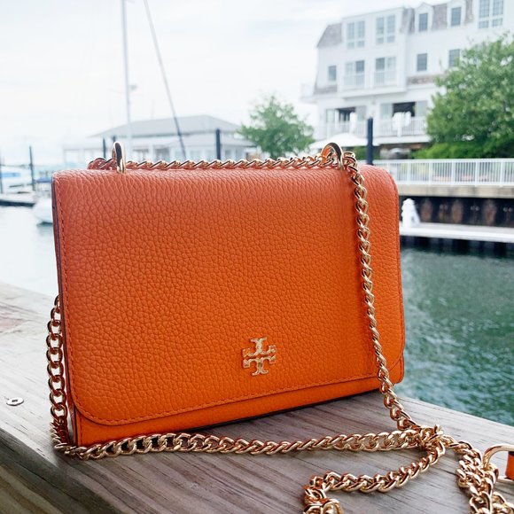 Tory Burch Handbags - Tory Burch Carter Shrunken Shoulder bag